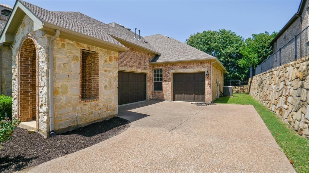 3 Rochester Court