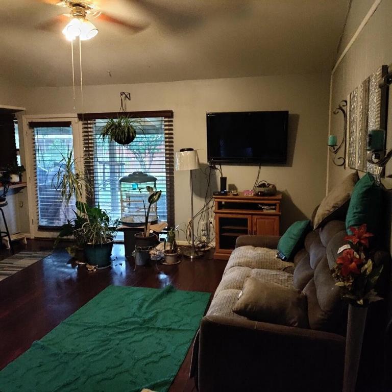 Meadowcreek Park 01 - Residential