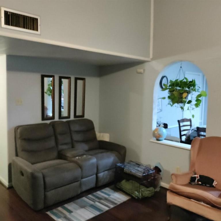 Meadowcreek Park 01 - Residential