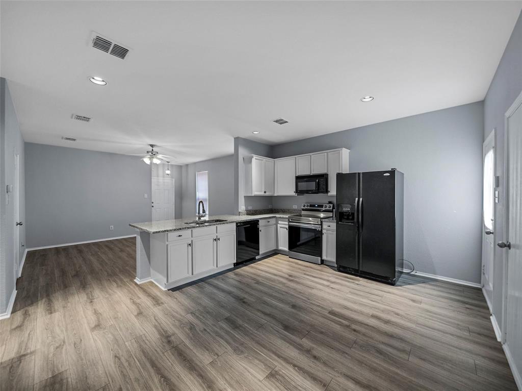 Lakewood Ph 03 - Residential Lease