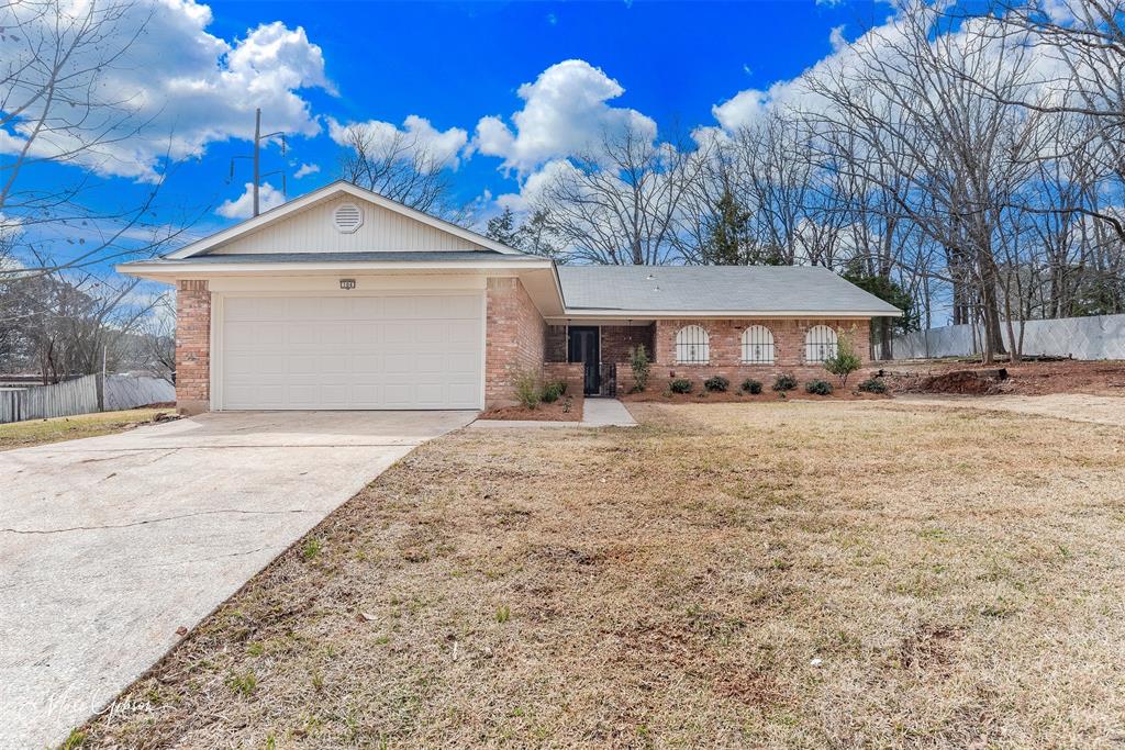 Haughton, Louisiana 71037, United States, 3 Bedrooms Bedrooms, ,2 BathroomsBathrooms,Residential,Active,82077