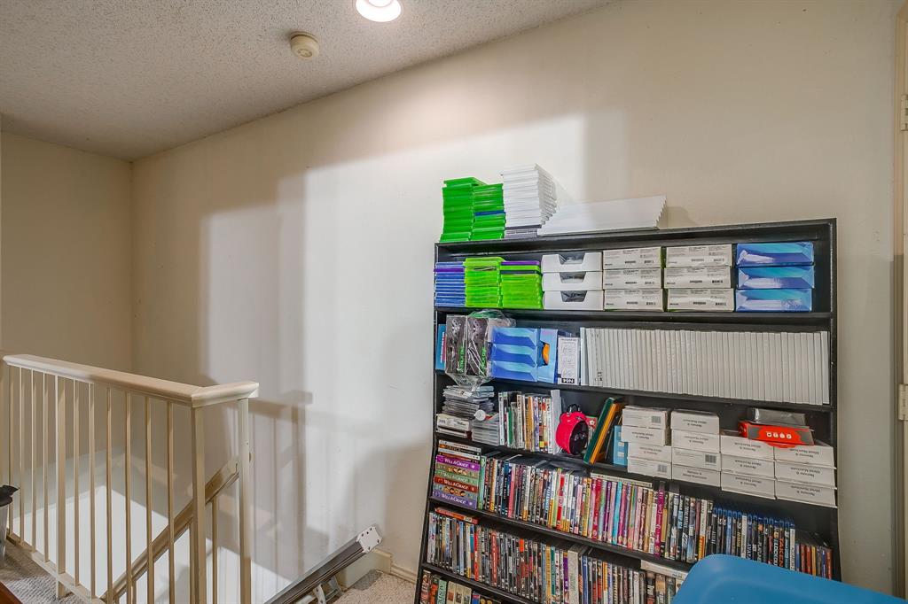 Ridgewest Twnhms - Residential