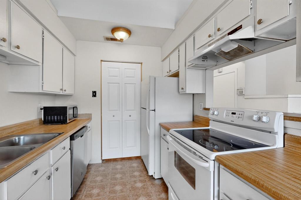 Ridgeline Townhome Condo - Residential Lease