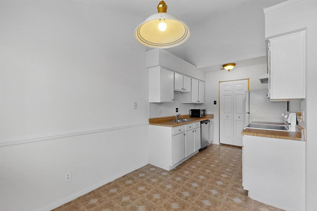 Ridgeline Townhome Condo - Residential Lease