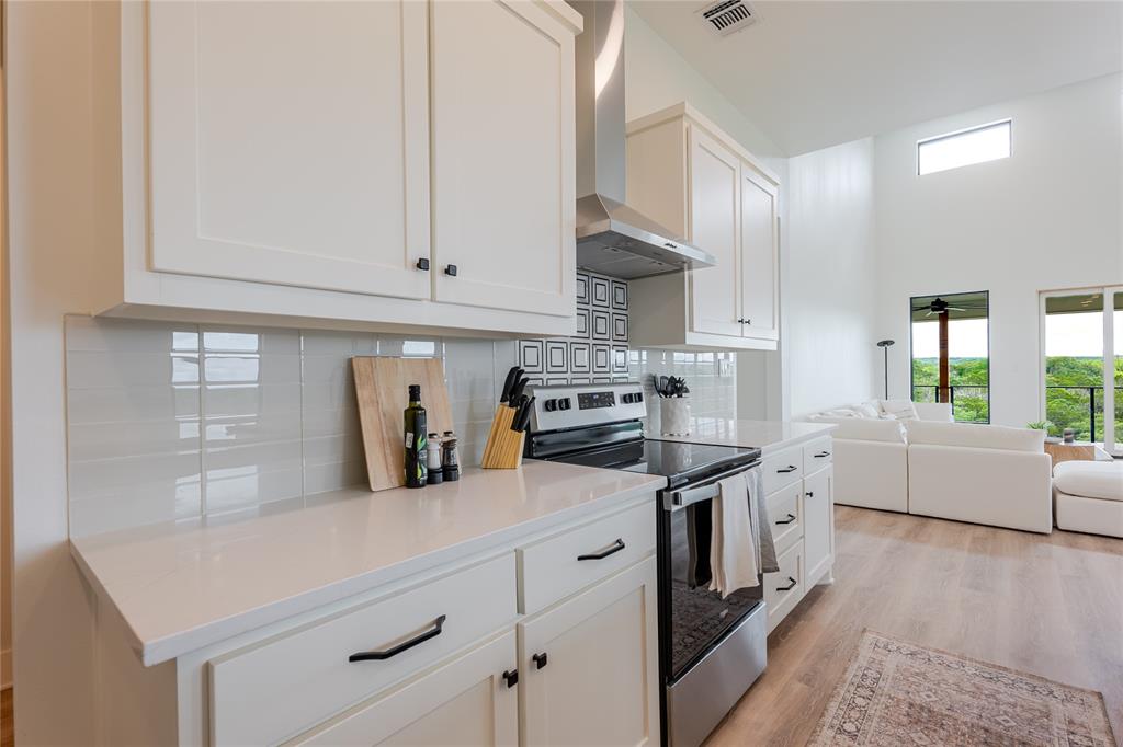 4064 Hells Gate Loop