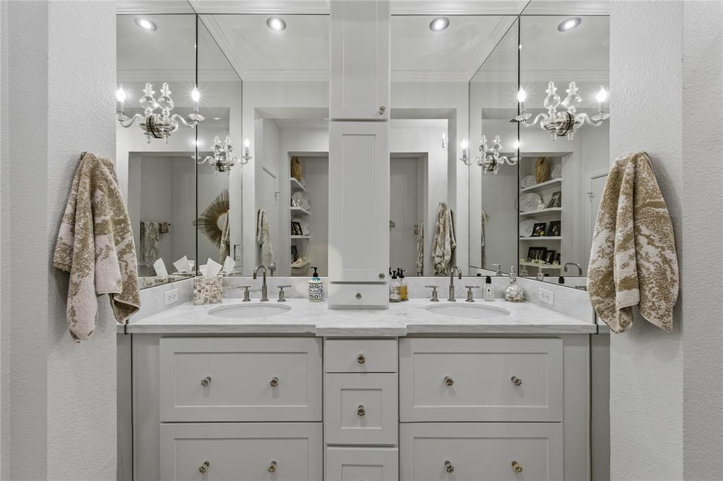 Regency At Lakewood Condos - Residential