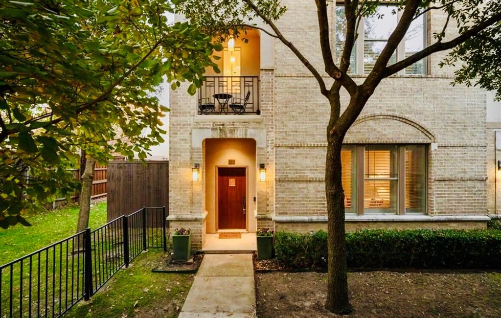 Regency At Lakewood Condos - Residential