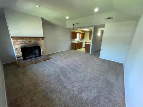 Photo of 802 N Crockett Street #F, Sherman, TX 75090 (MLS # 21351327)