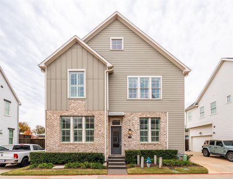 Photo of 1701 Millsap Lane, Plano, TX 75074 (MLS # 21135703)