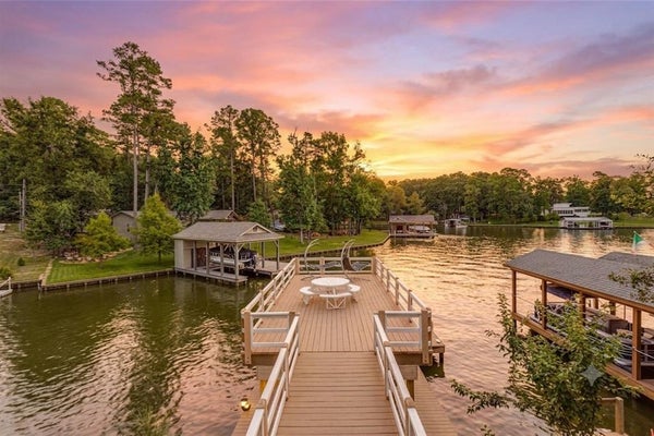 909 KING CLUB BLVD, SCROGGINS, TX 75480 - Image c82ff42e3ac6d9ba29657f20ea78c1e6/2977687646