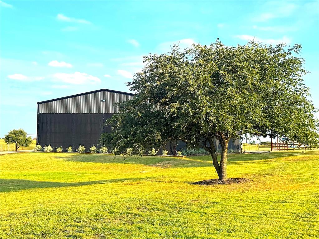 10670 N Highway 281