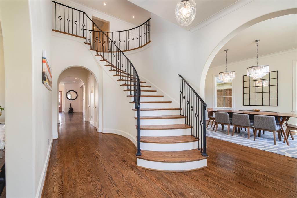 4448 Mockingbird Parkway