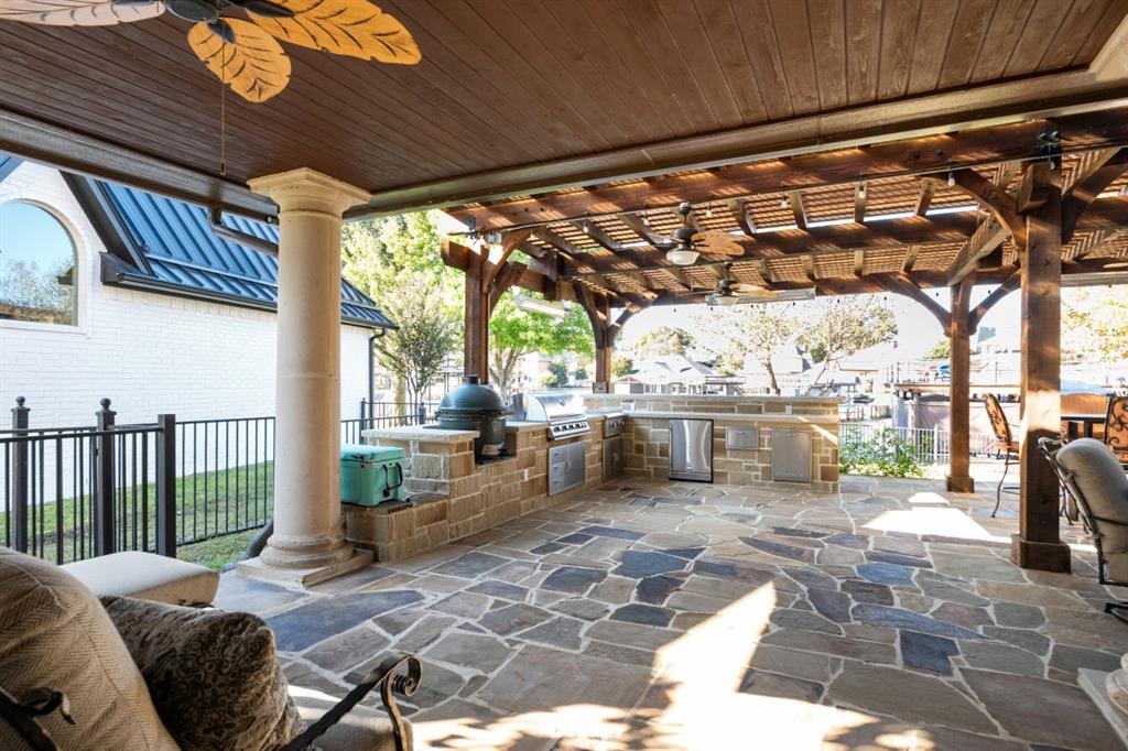 Pinnacle Club - Residential