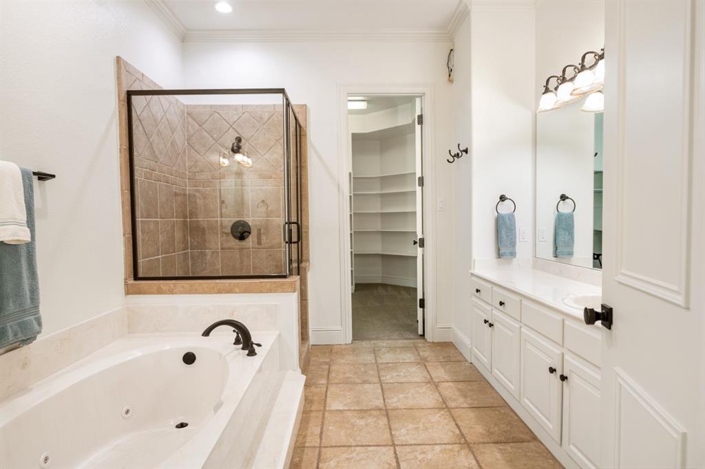 Pinnacle Club - Residential