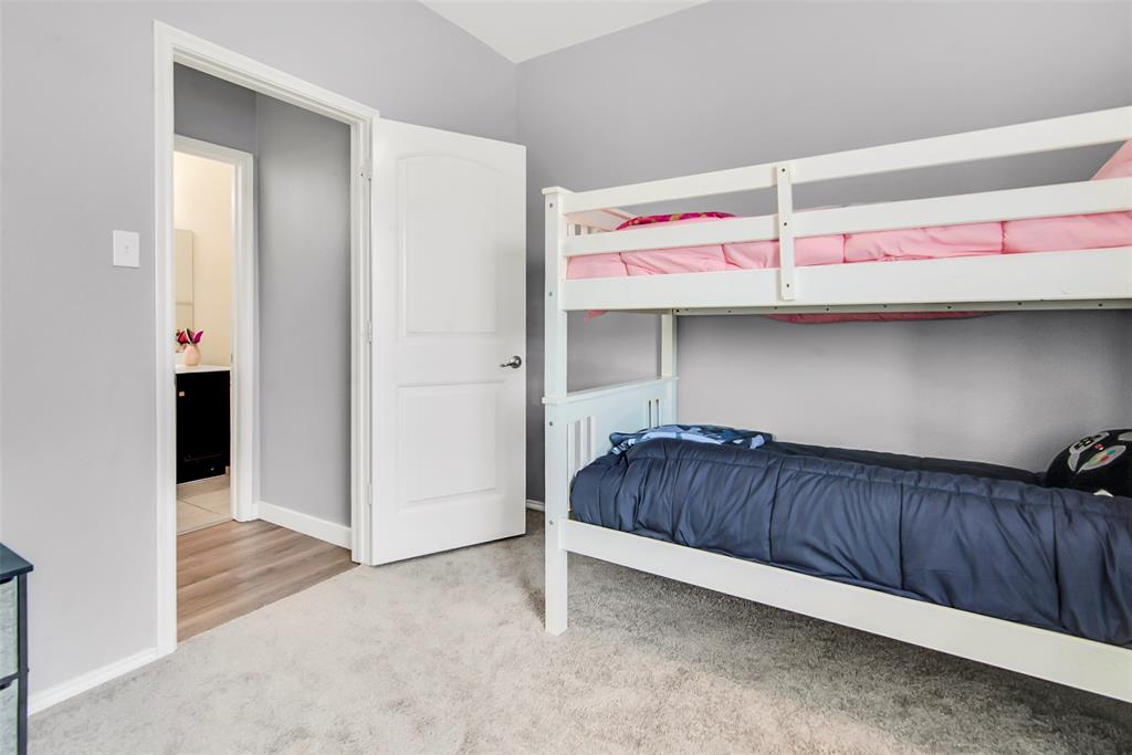 710 Elm Grove