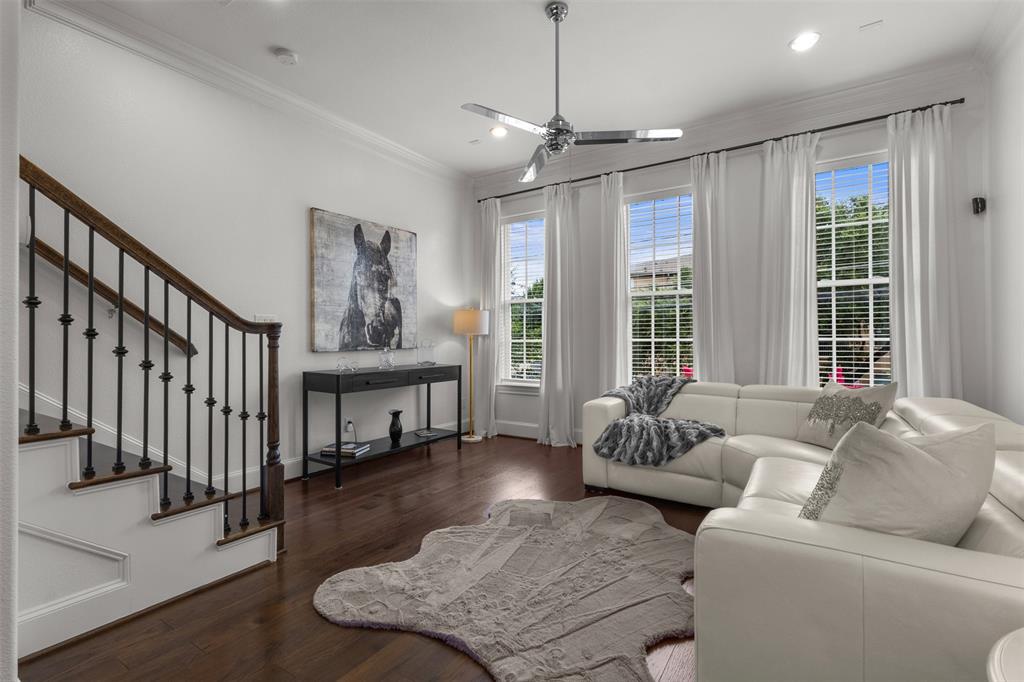 7333 Valley View Lane 807