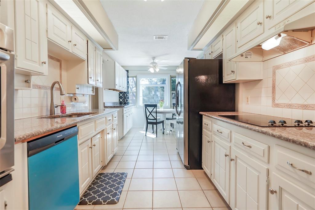 1822 E Cedar Elm Drive