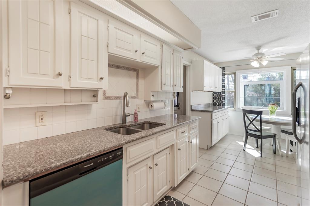 1822 E Cedar Elm Drive