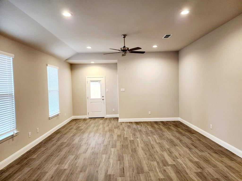 2320 Ruff Road