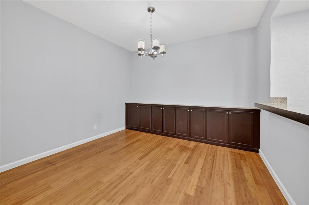 Woods On Park Lane Condos - Residential