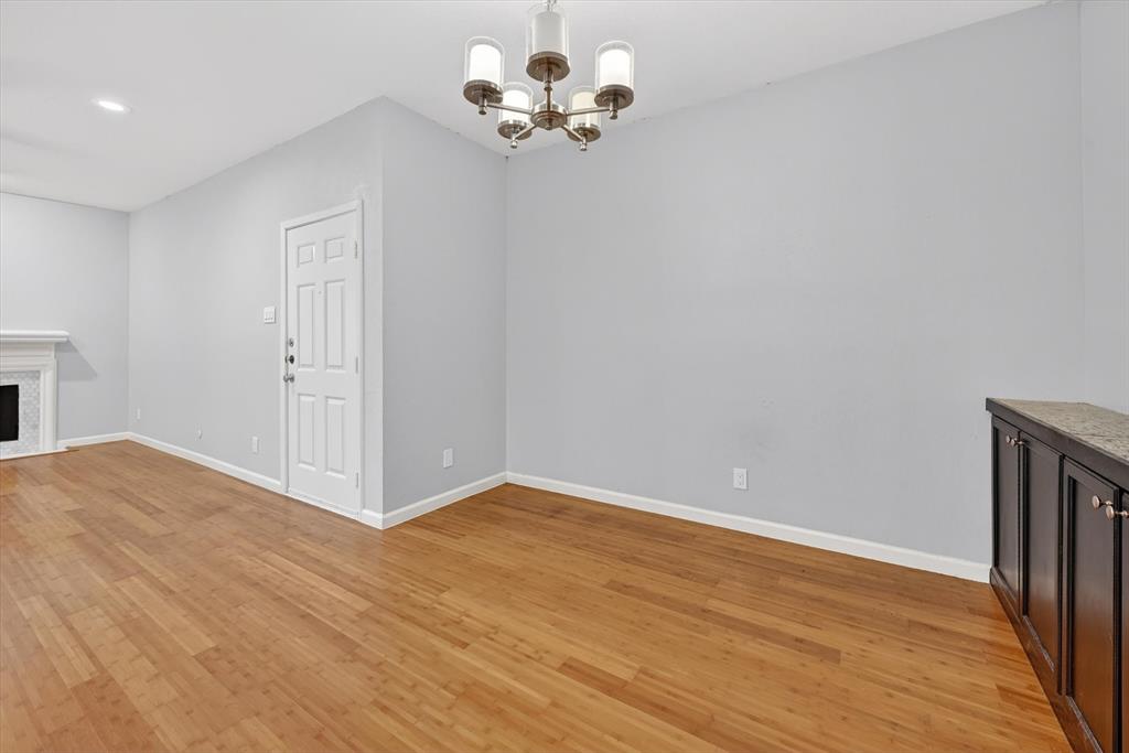 Woods On Park Lane Condos - Residential