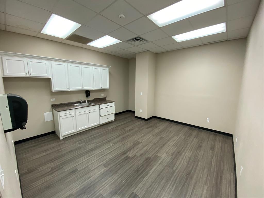 WINSTON HEIGHTS - Commercial Lease