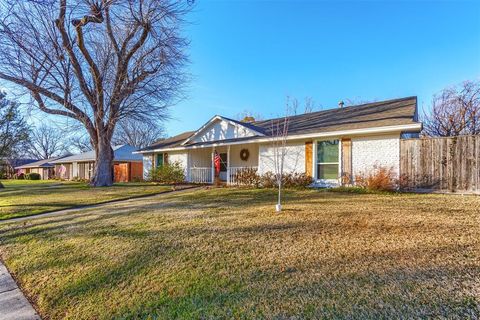 A home in Farmers Branch