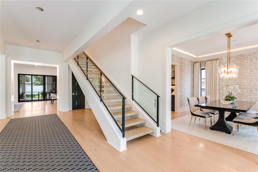 3713 Greenbrier Drive