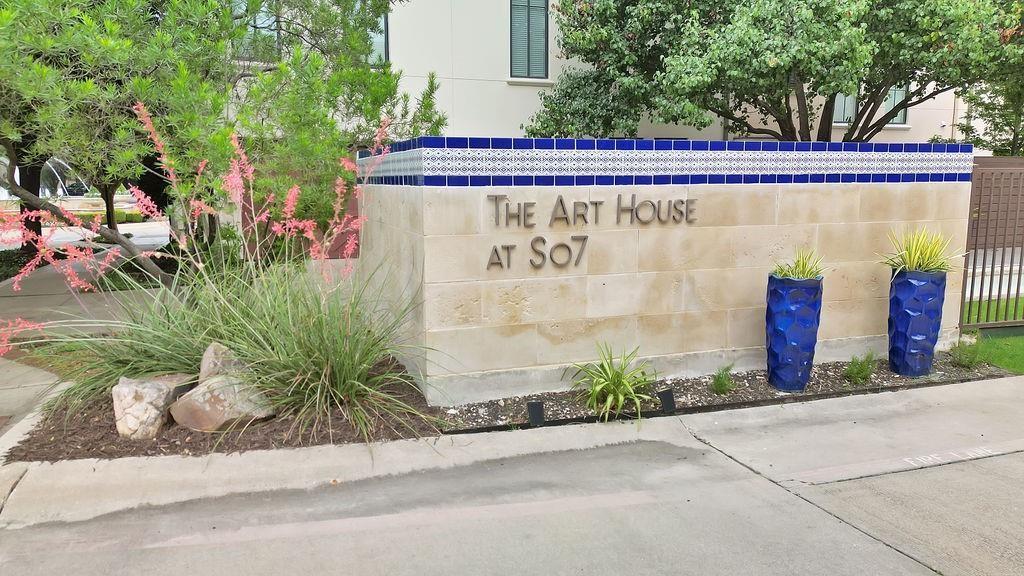 2608 Museum Way 3204