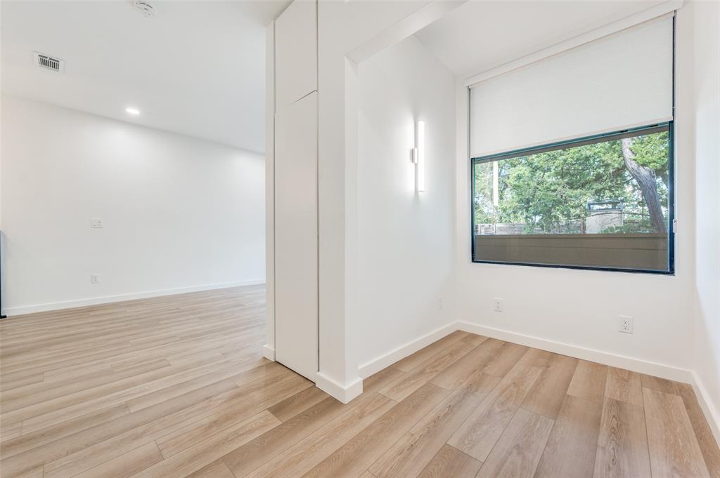 Soho Square Condos - Residential Lease