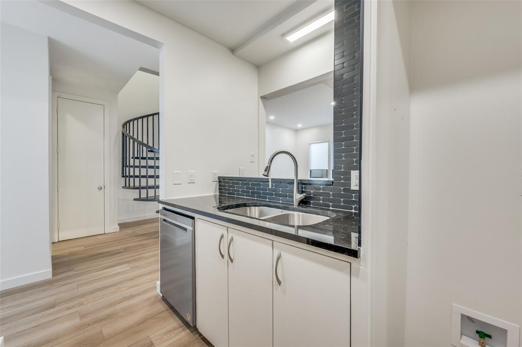 Soho Square Condos - Residential Lease