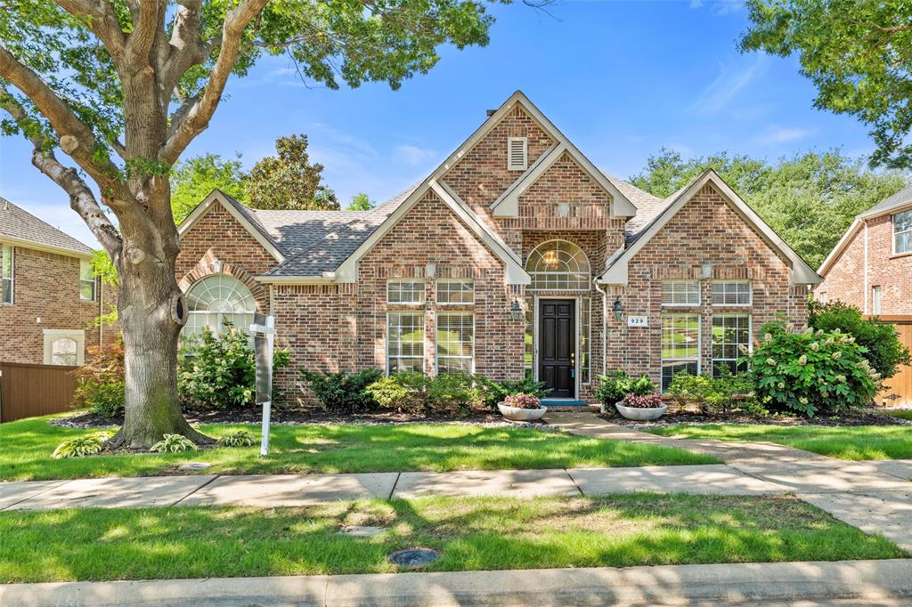 929 Blue Jay Lane