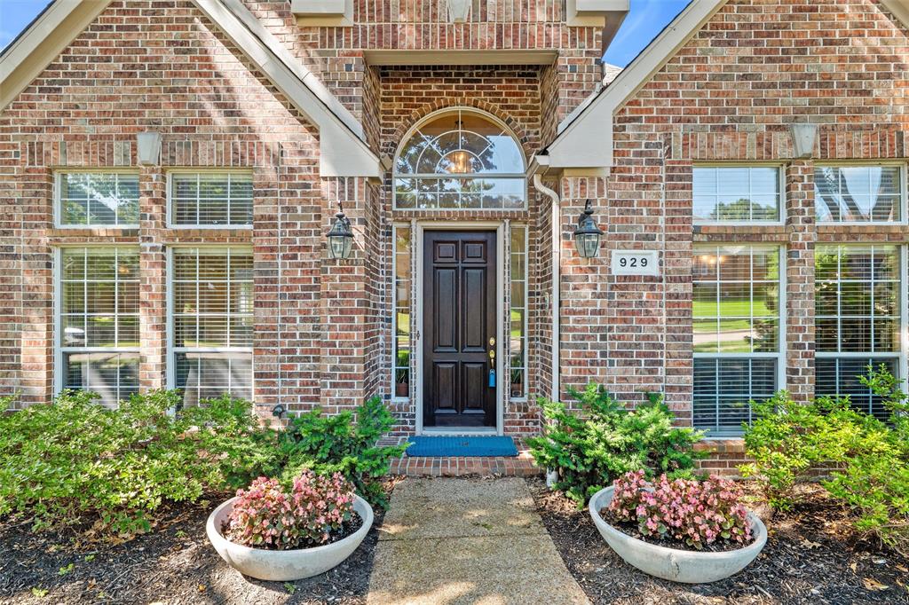 929 Blue Jay Lane