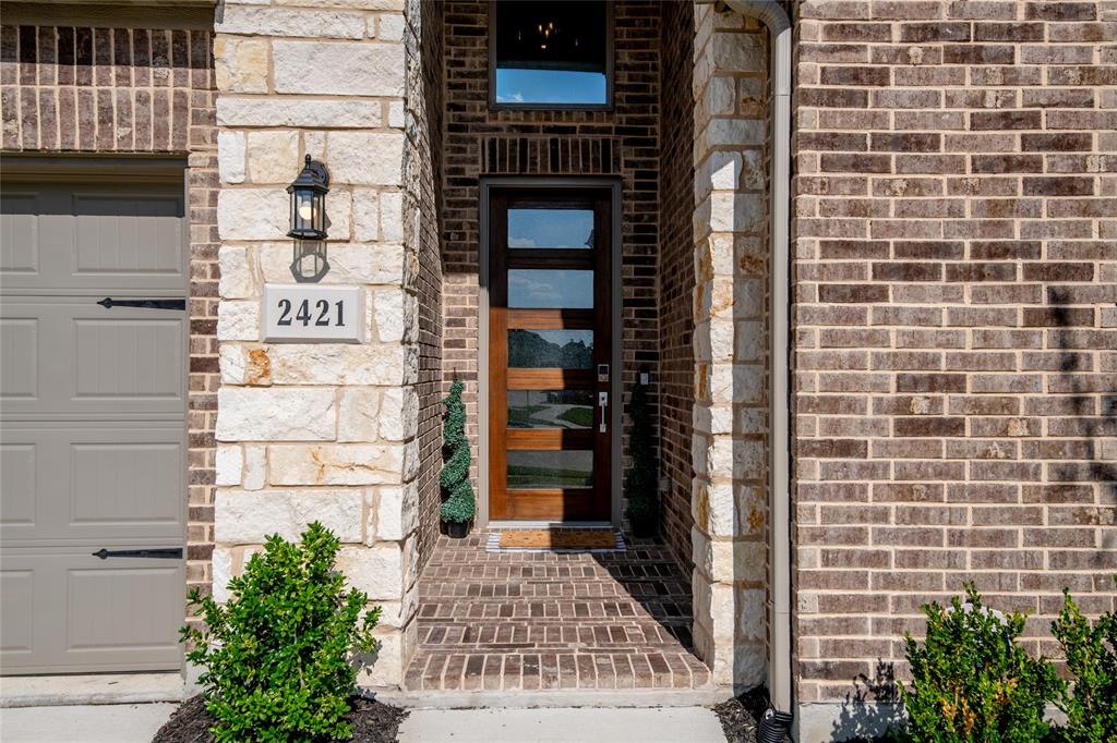 2421 Rosewood Way
