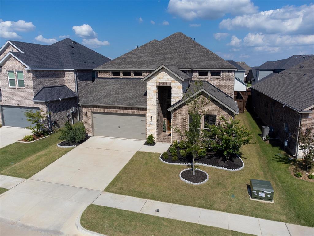 2421 Rosewood Way