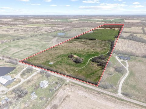 Photo of TBD County Road 4702, Commerce, TX 75428 (MLS # 21188205)