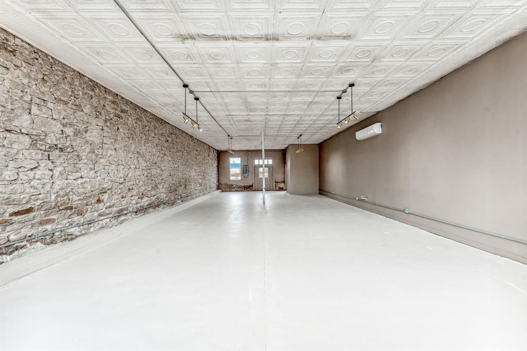 100 S Kickapoo Street 101