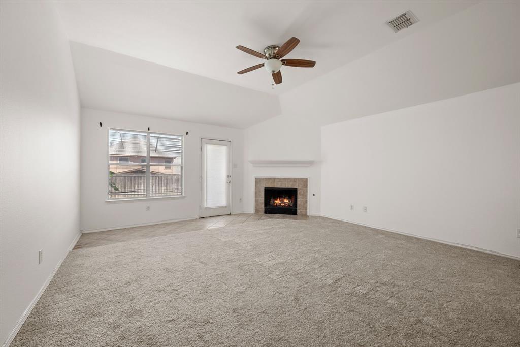 Villages Of Woodland Spgs W - Residential Lease