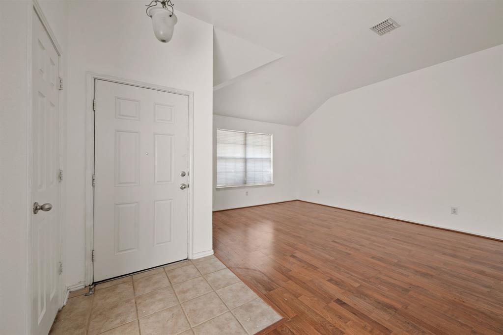 Villages Of Woodland Spgs W - Residential Lease