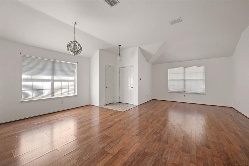 Villages Of Woodland Spgs W - Residential Lease