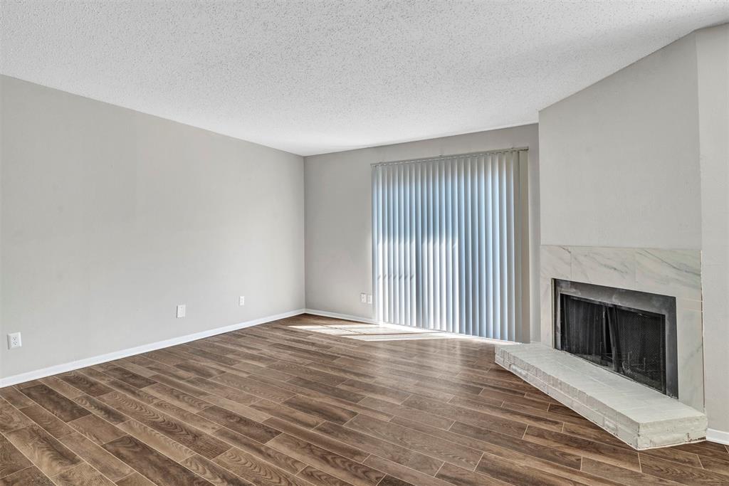 Springtree Crossing Condos - Residential