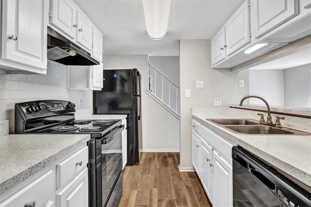 Springtree Crossing Condos - Residential