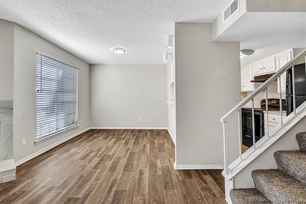 Springtree Crossing Condos - Residential