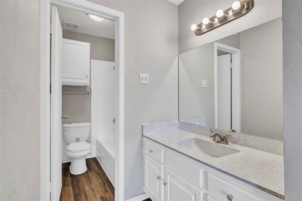 Springtree Crossing Condos - Residential