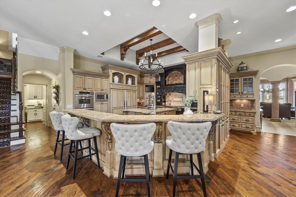 Las Lomas - Residential