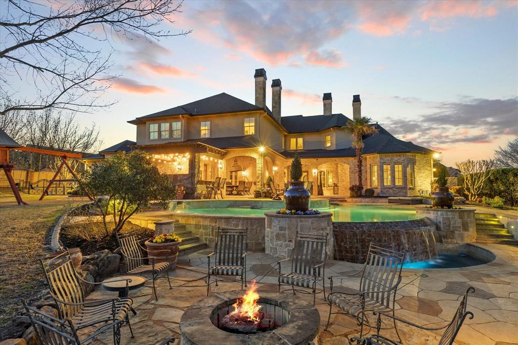 Las Lomas - Residential