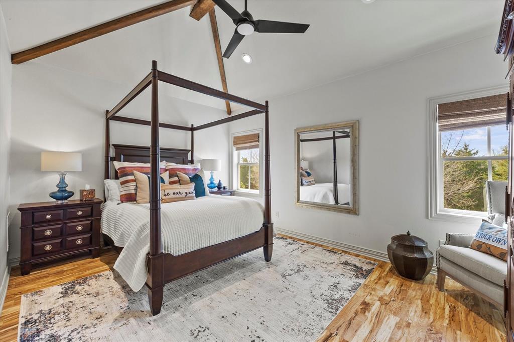 Las Lomas - Residential