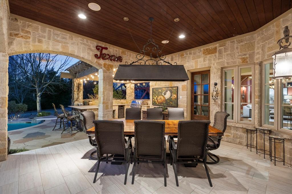 Las Lomas - Residential