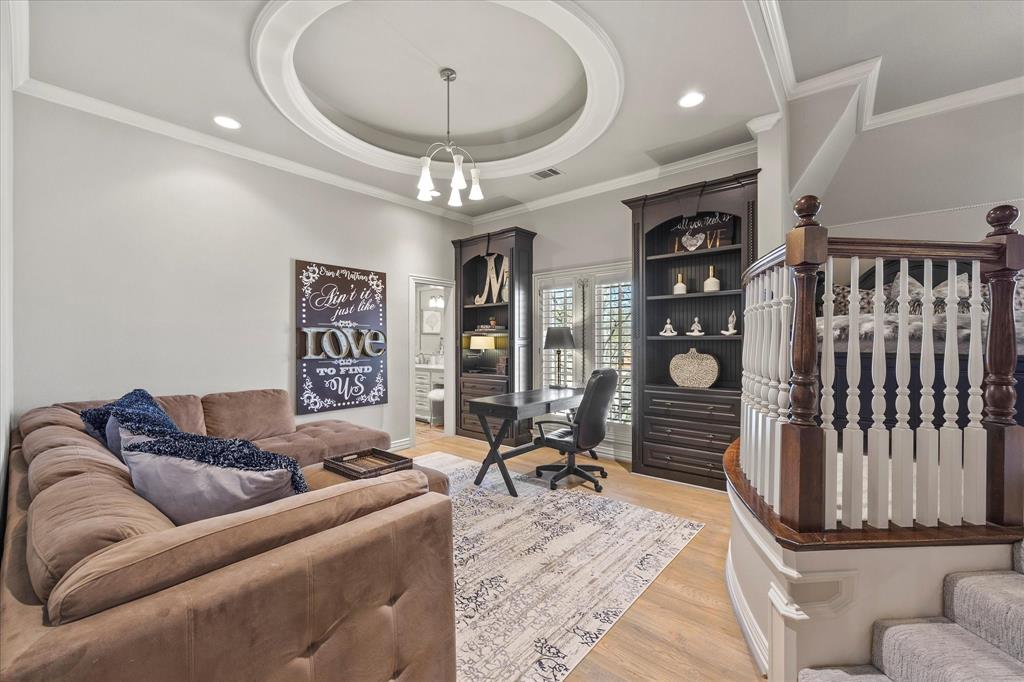 Las Lomas - Residential