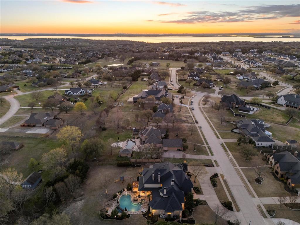 Las Lomas - Residential